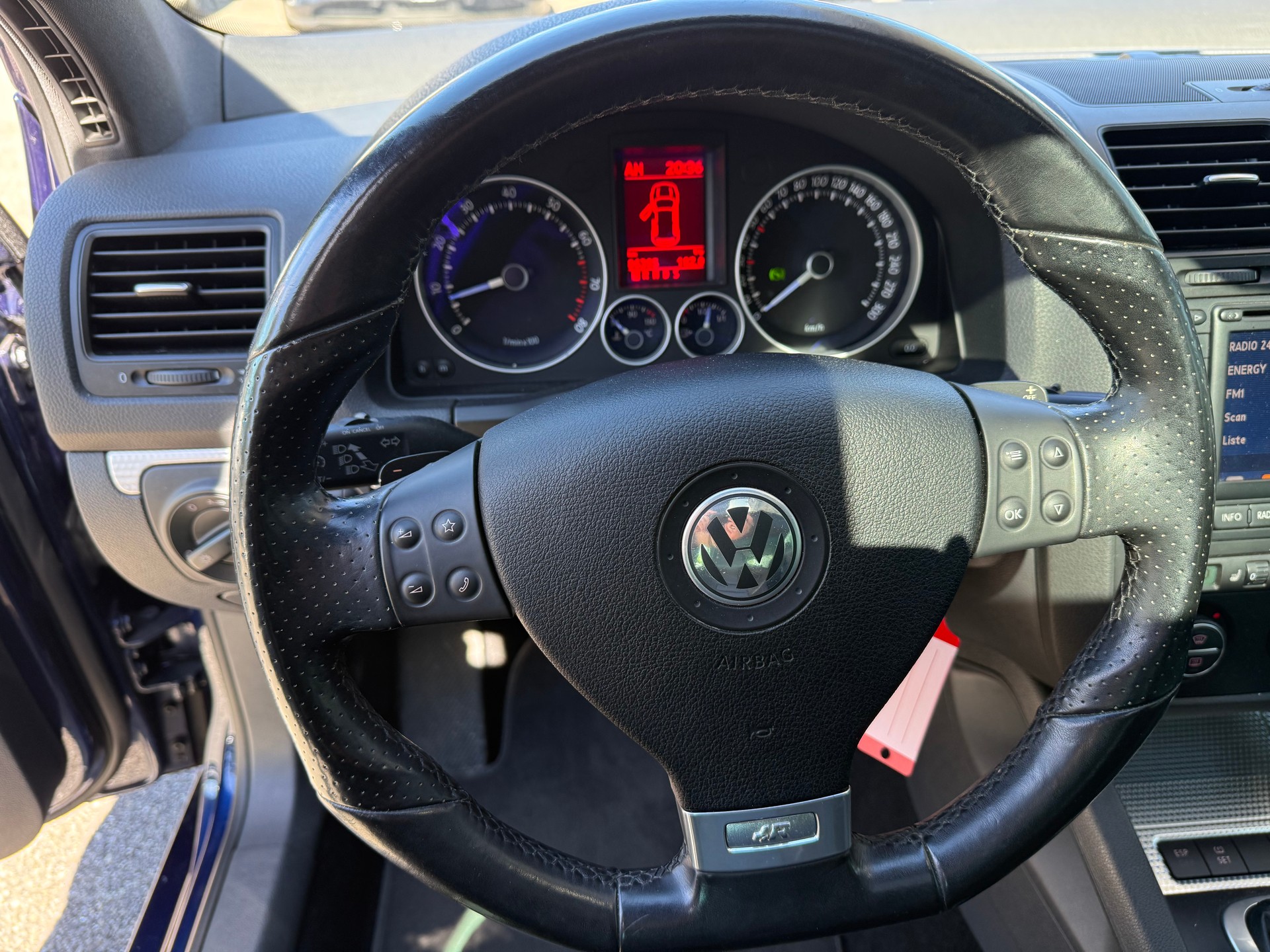 VW Golf R32 4Motion - 14