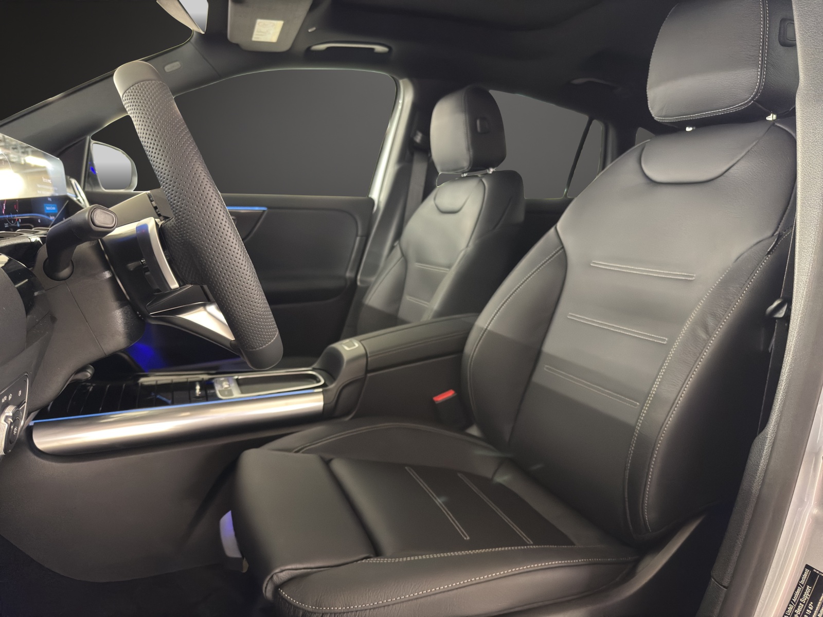 MERCEDES-BENZ GLA 220d 4Matic 8G-DCT - 10