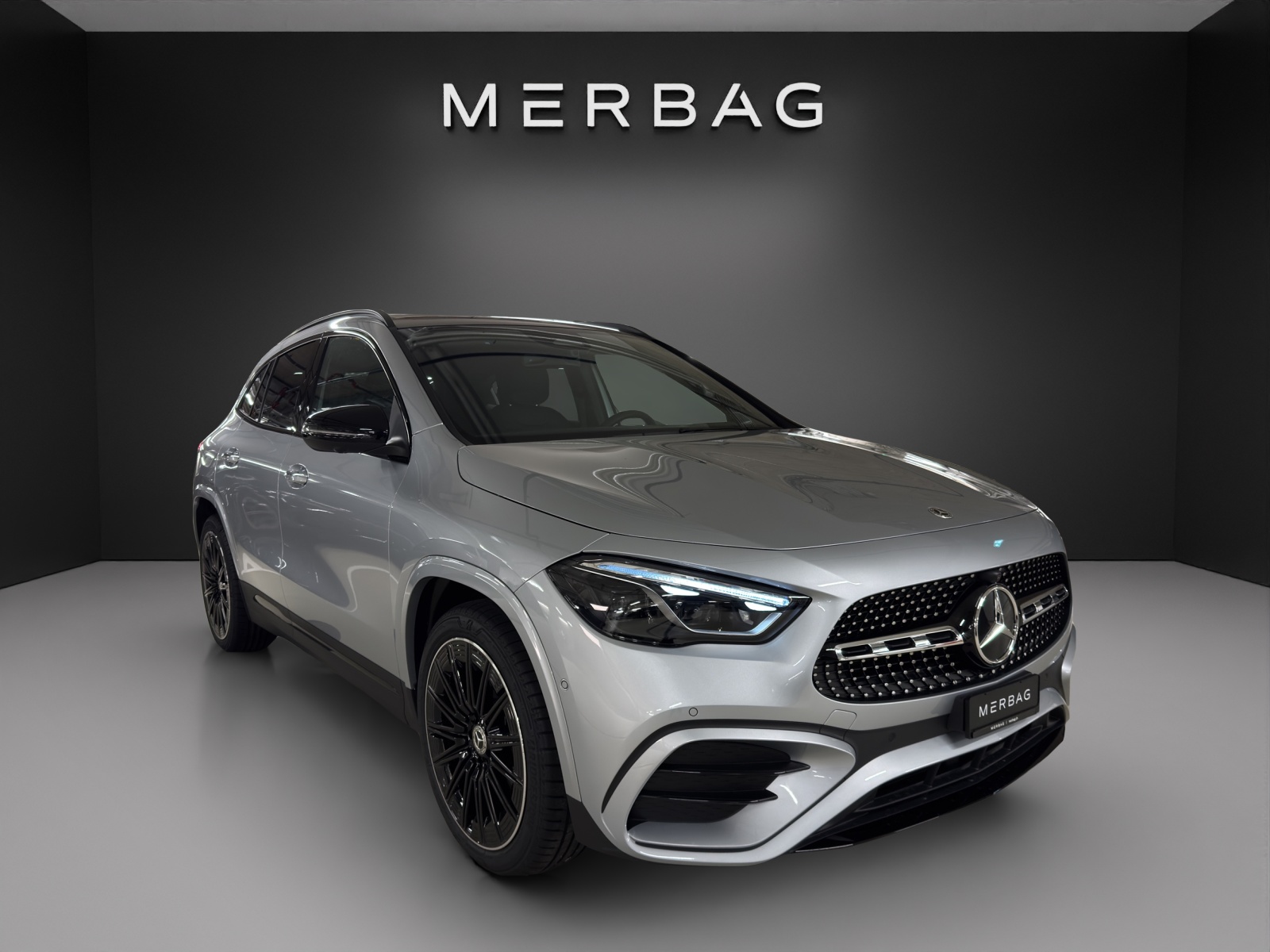 MERCEDES-BENZ GLA 220d 4Matic 8G-DCT