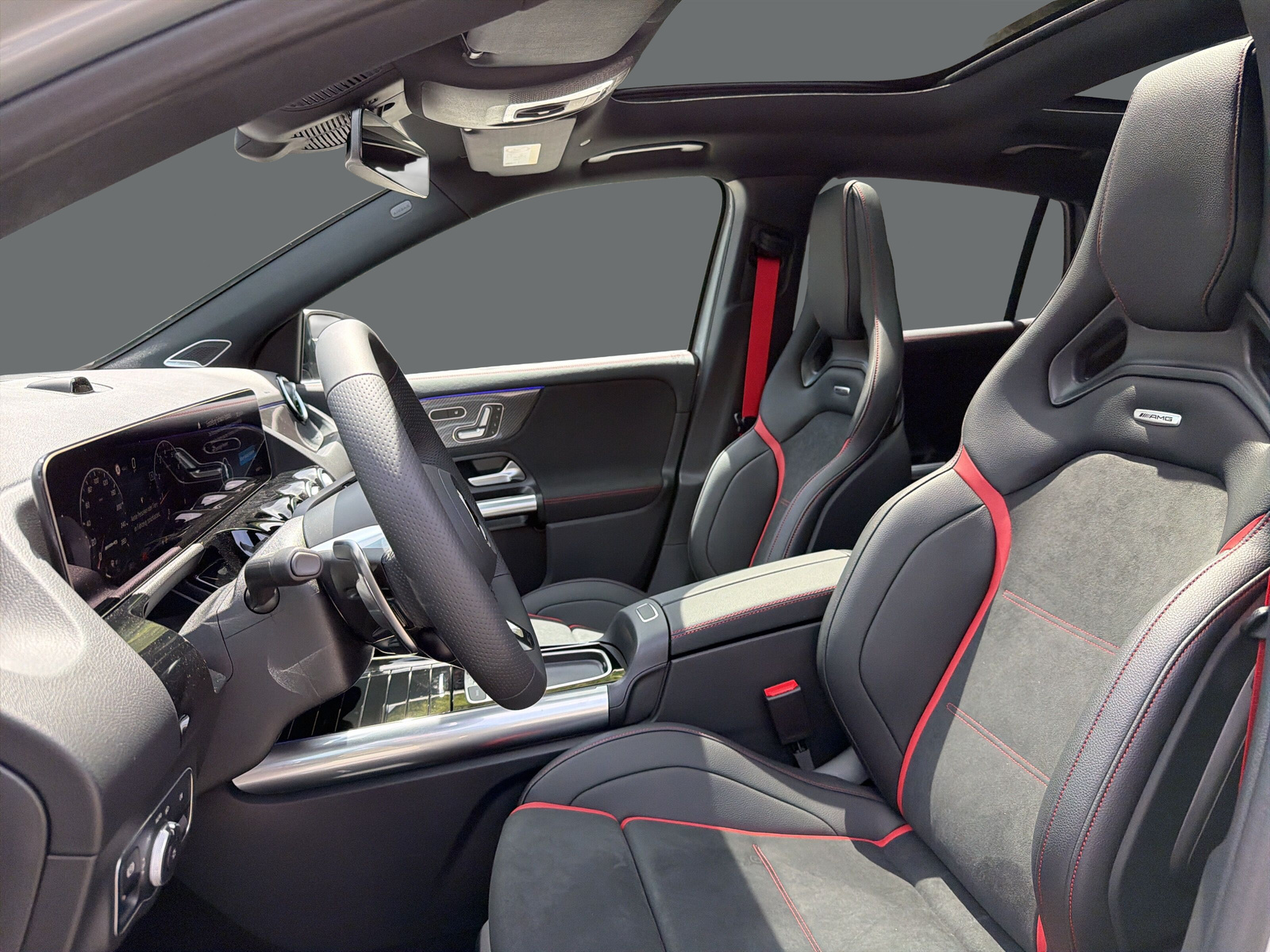 MERCEDES-BENZ GLA AMG 35 4Matic 8G-DCT - 9