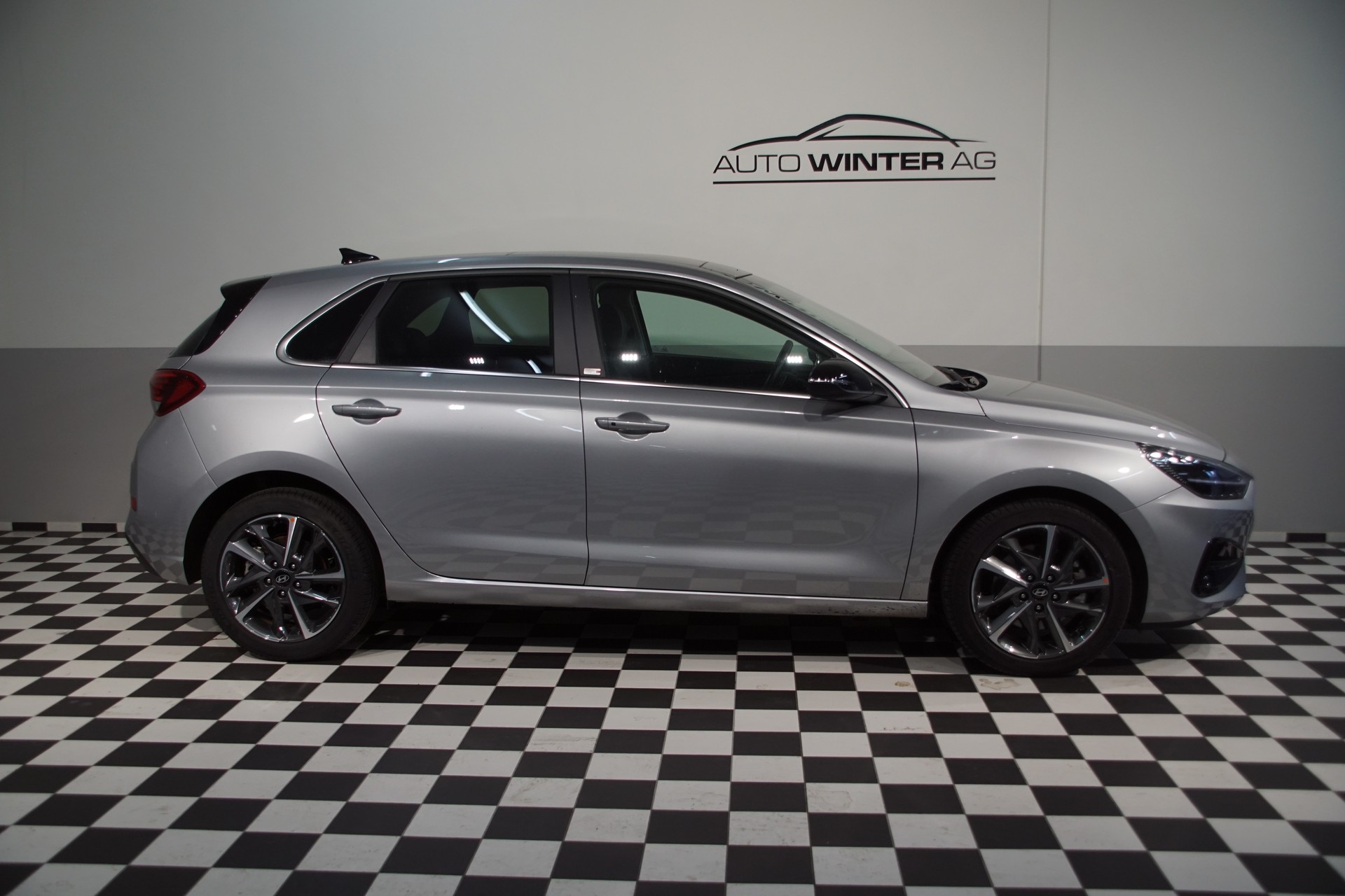 HYUNDAI i30 1.5 T-GDi Vertex 48V MH DCT *swiss* - 5