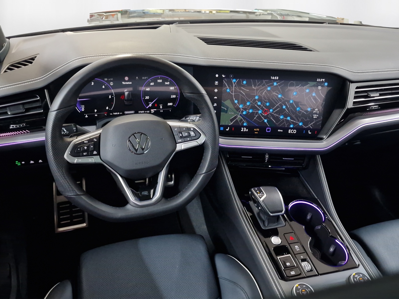 VW Touareg 3.0 TDI R-Line Tiptronic - 7