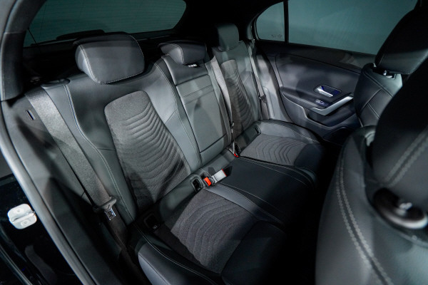 MERCEDES-BENZ A 250 4Matic 8G-DCT - 9
