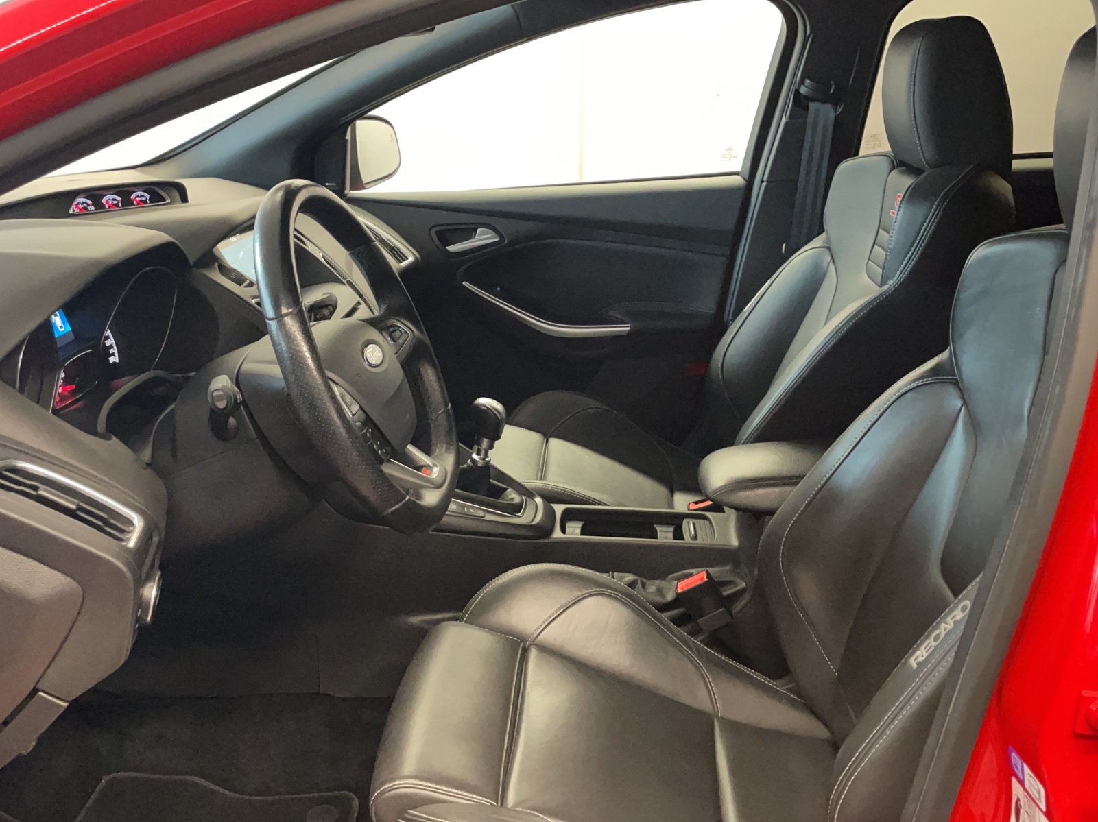 FORD Focus 2.0i EcoB SCTi ST-3 - 6