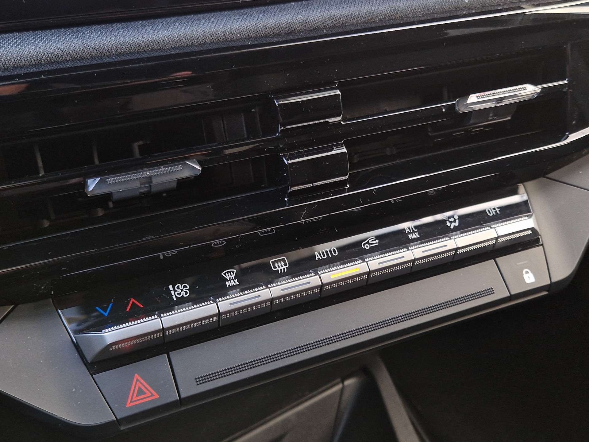 RENAULT Clio 1.8 E-Tech techno - 10