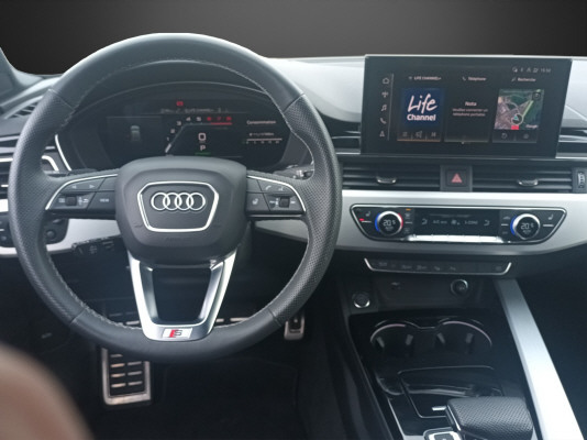 AUDI A4 Avant 40 S li S-tro qu - 9