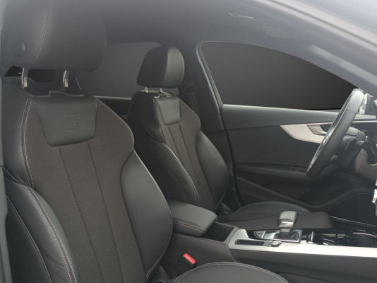 AUDI A4 Avant 40 S li S-tro qu - 8