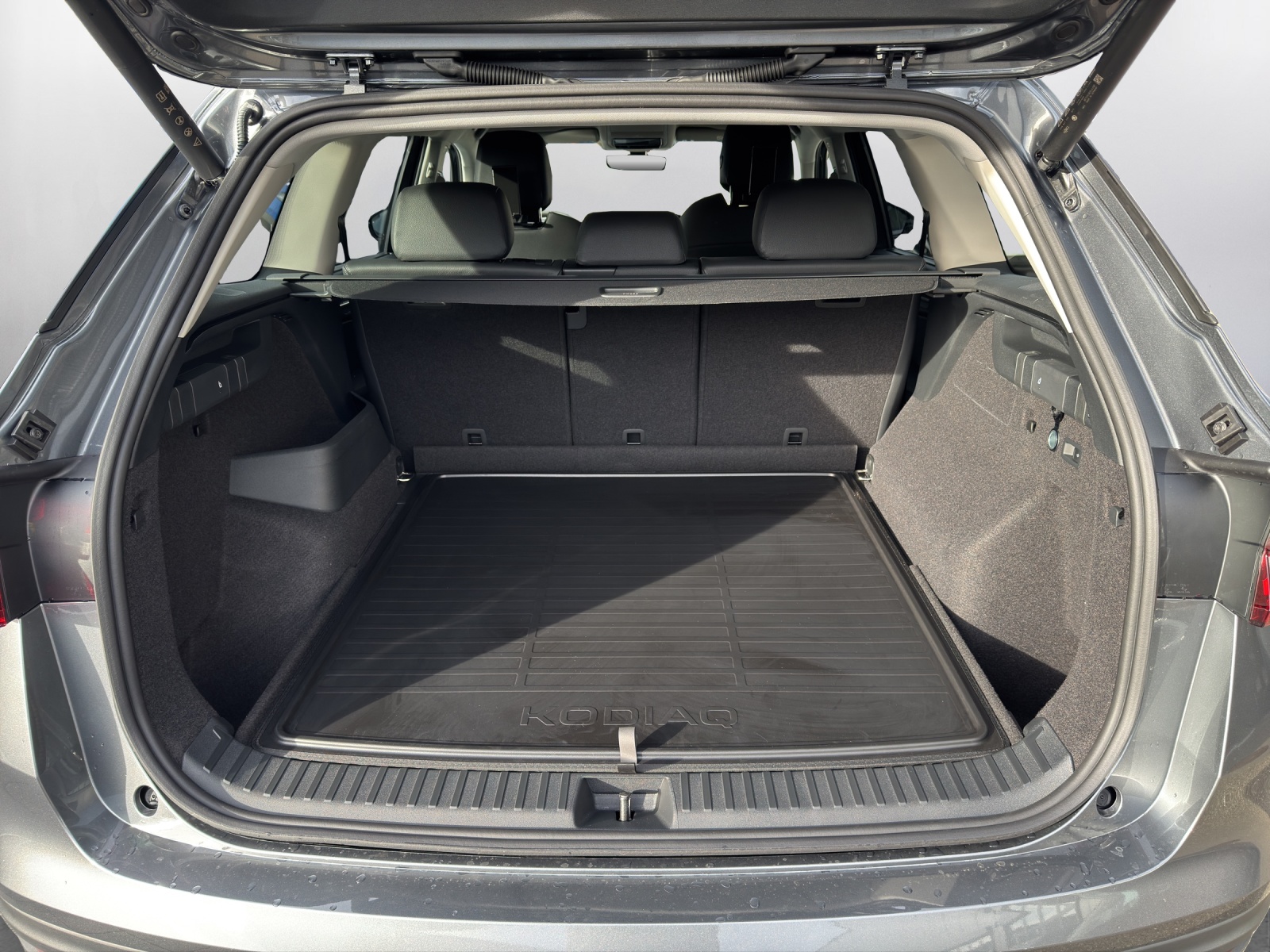 SKODA Kodiaq 2.0 TSI Dynamic 4x4 - 12