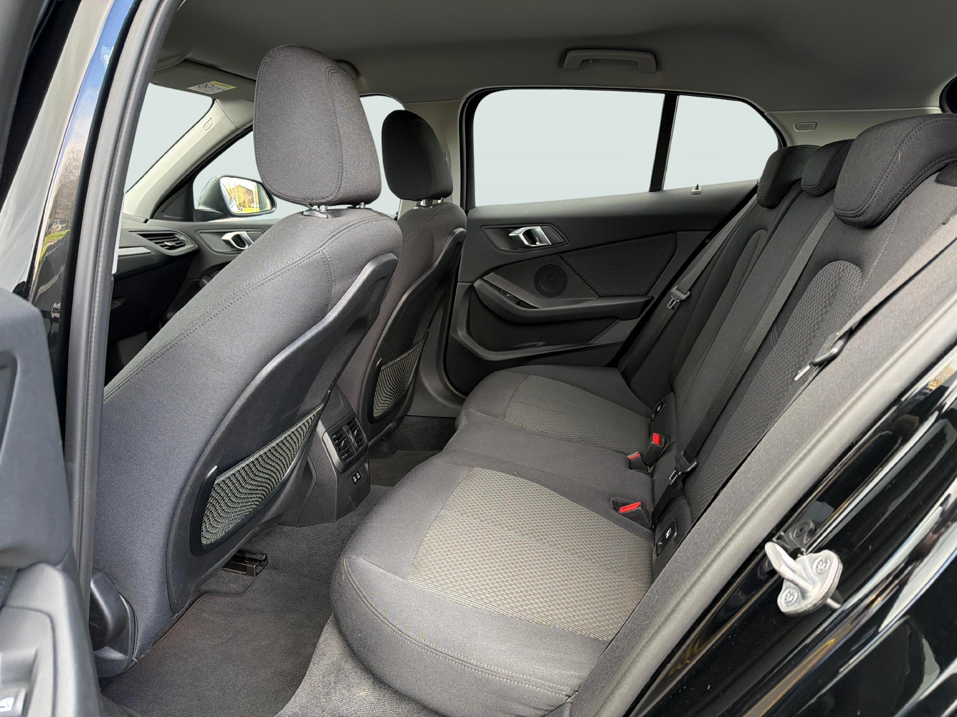 BMW 118d Boîte Automatique (CH) - 14