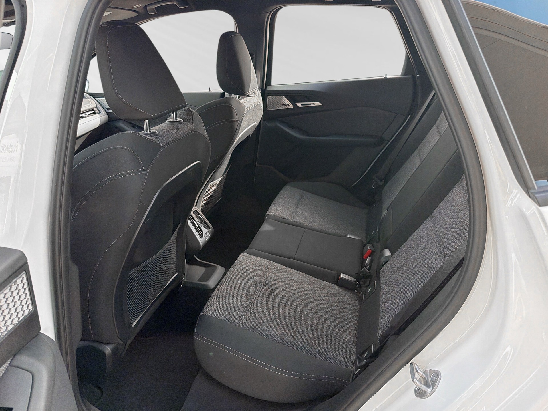 BMW 218d Active Tourer DKG - 7