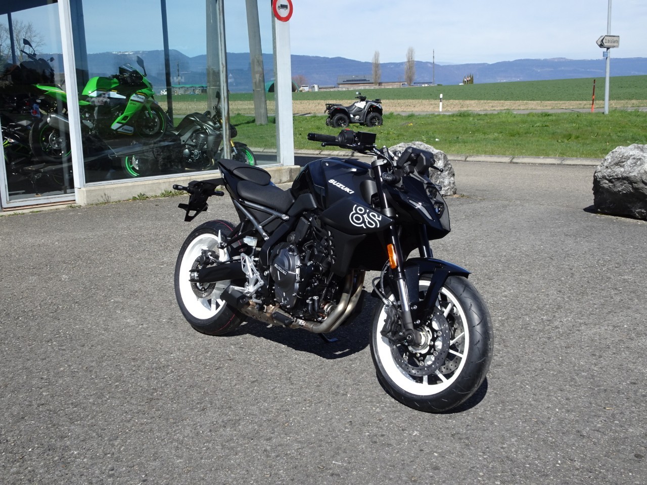 SUZUKI GSX 8 S Black&White - 2