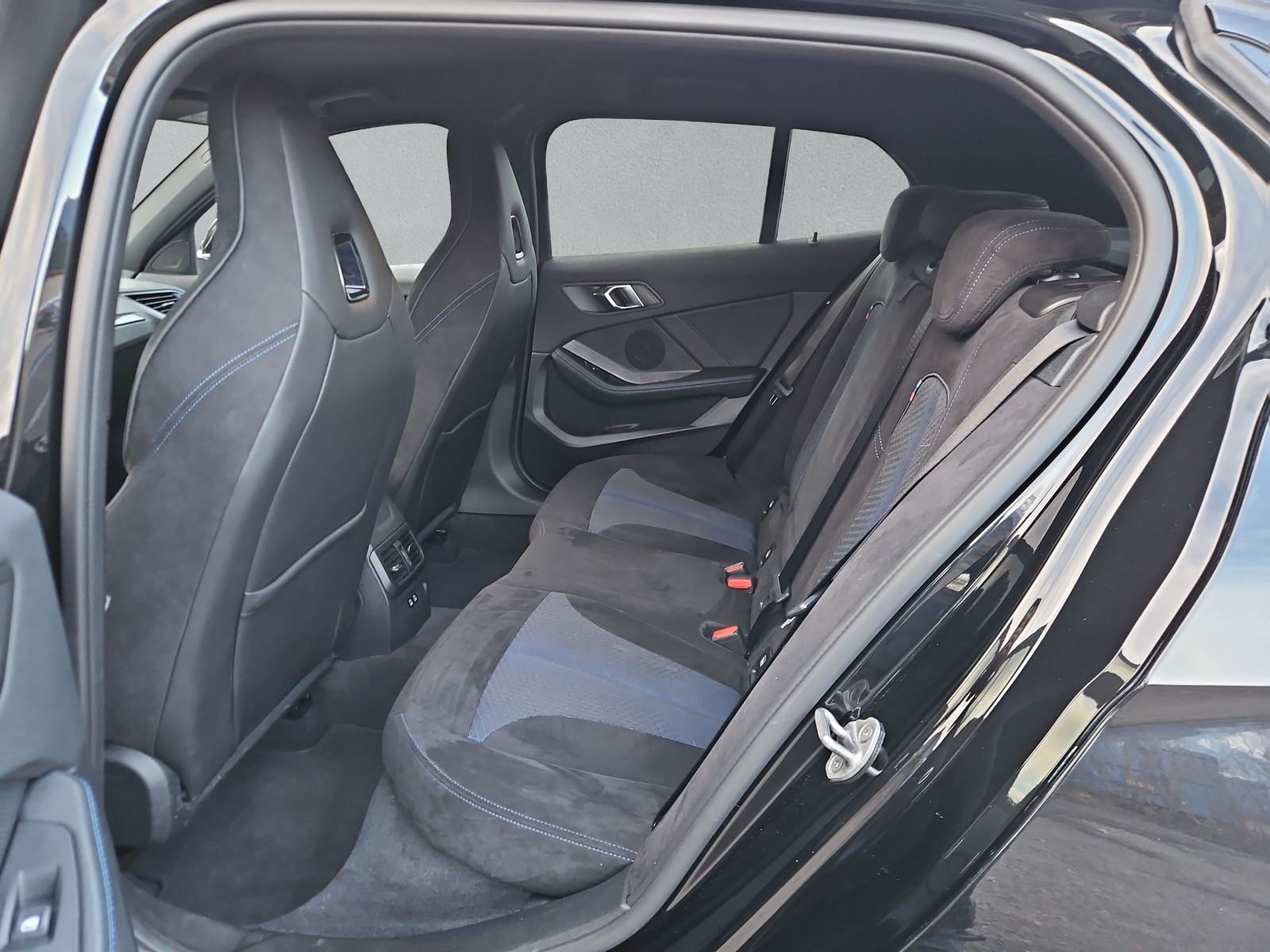 BMW 118i Steptronic - 12