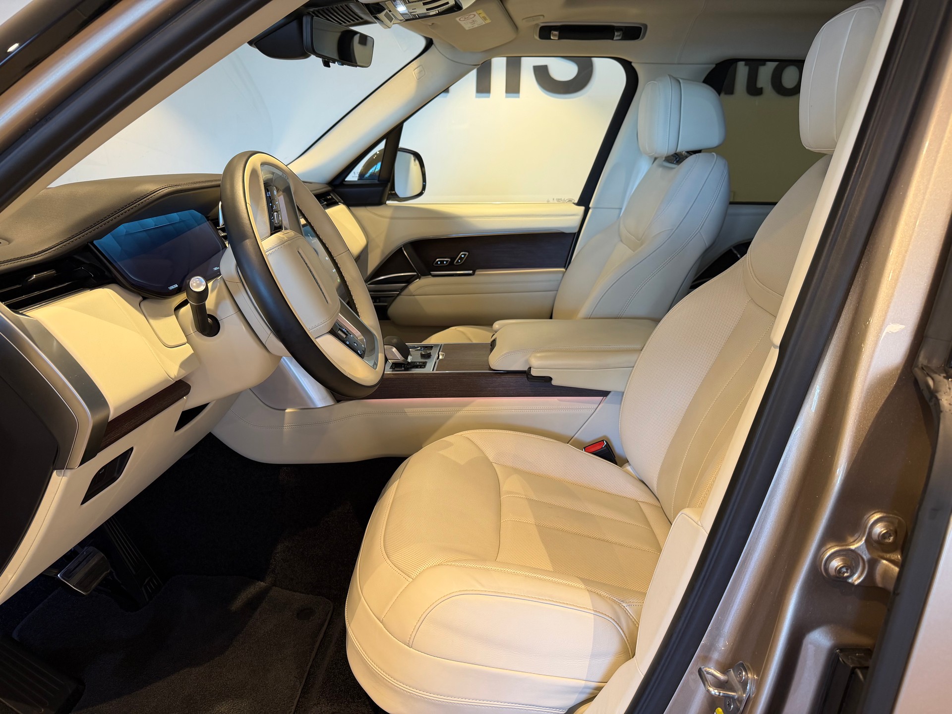LAND ROVER Range Rover 4.4 V8 Autobiography - 16