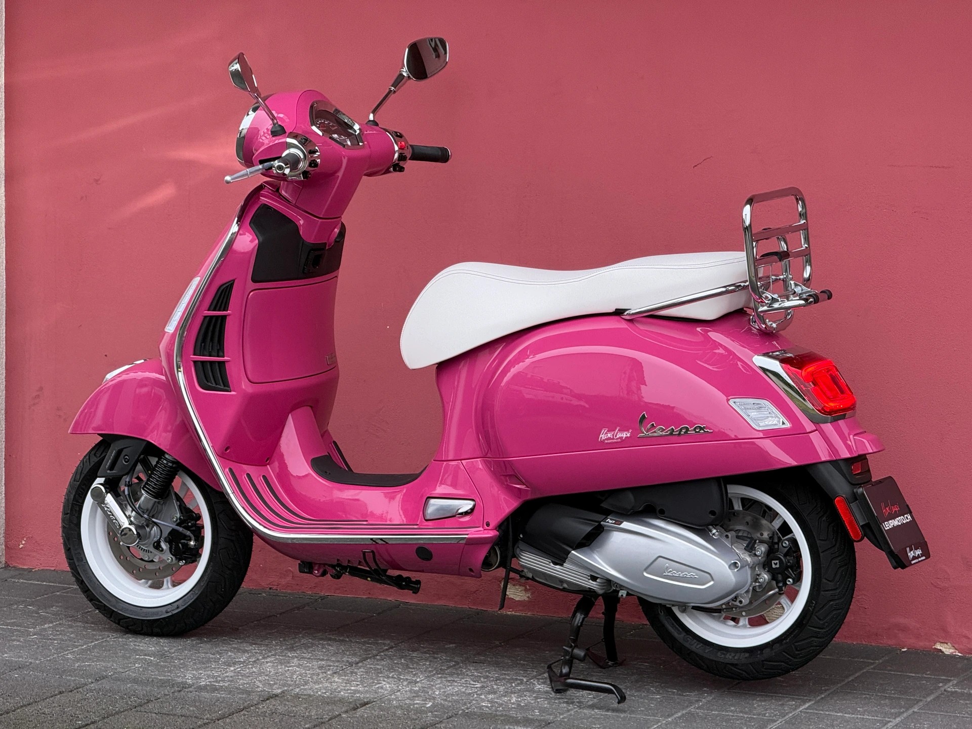 PIAGGIO Vespa GTS 310 Shocking Rosa 801 Tailor Made - 8