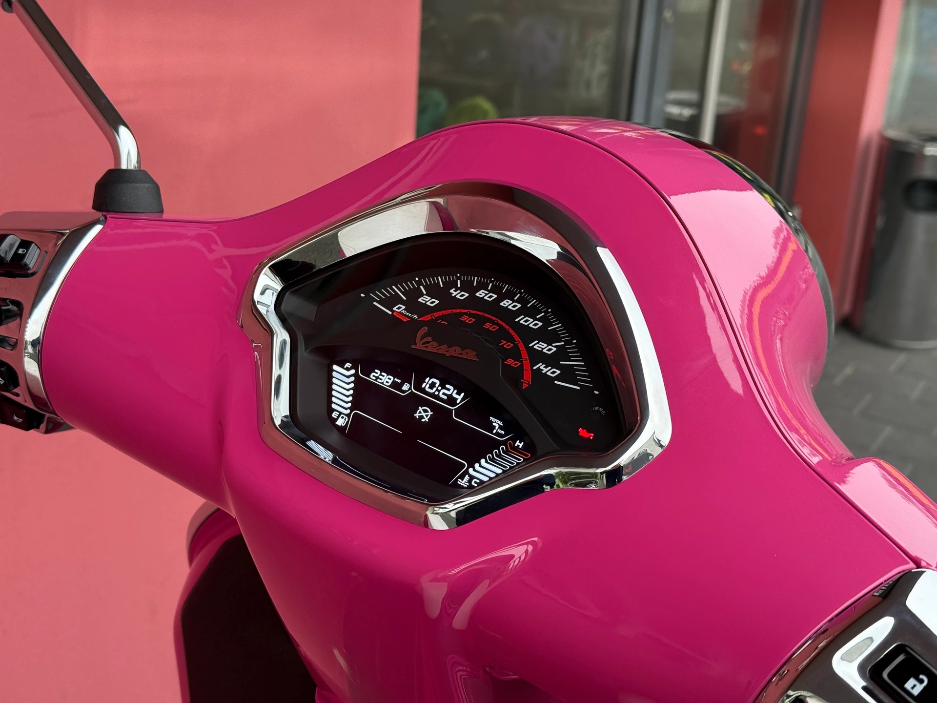 PIAGGIO Vespa GTS 310 Shocking Rosa 801 Tailor Made - 10