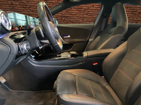 MERCEDES-BENZ A 180 Night Star AMG Line - 11