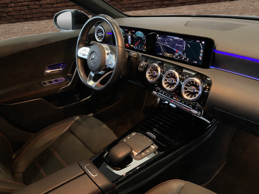 MERCEDES-BENZ A 180 Night Star AMG Line - 15