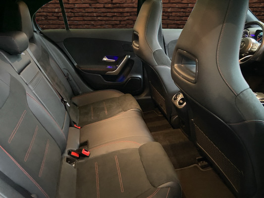 MERCEDES-BENZ A 180 Night Star AMG Line - 13