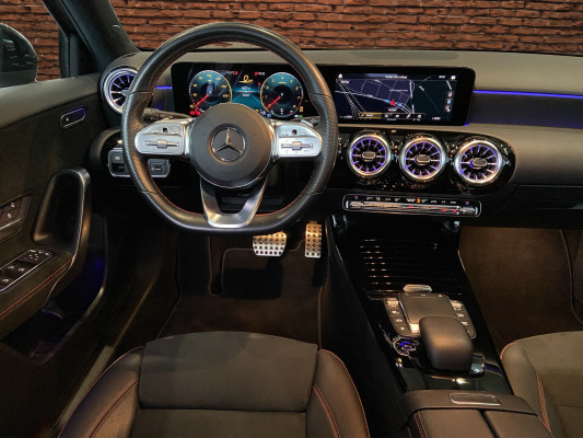 MERCEDES-BENZ A 180 Night Star AMG Line - 10