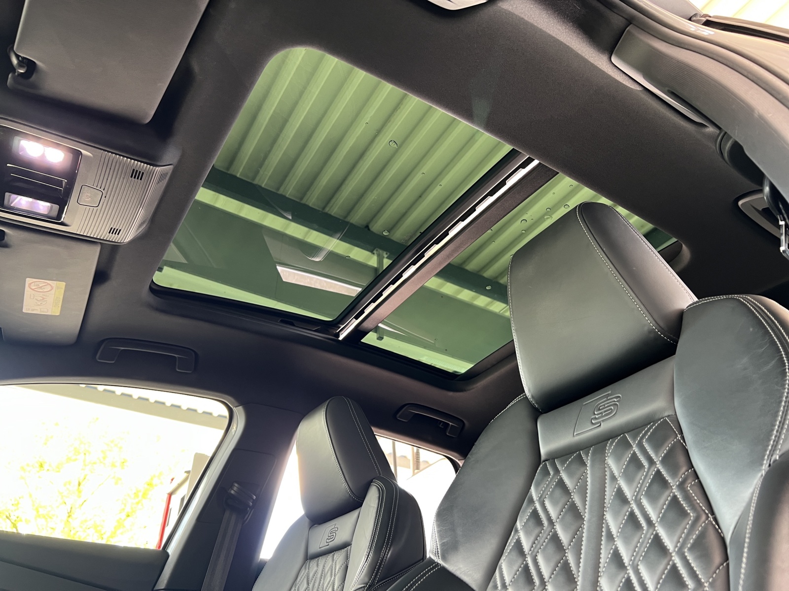 AUDI Q4 e-tron 50 quattro - 15
