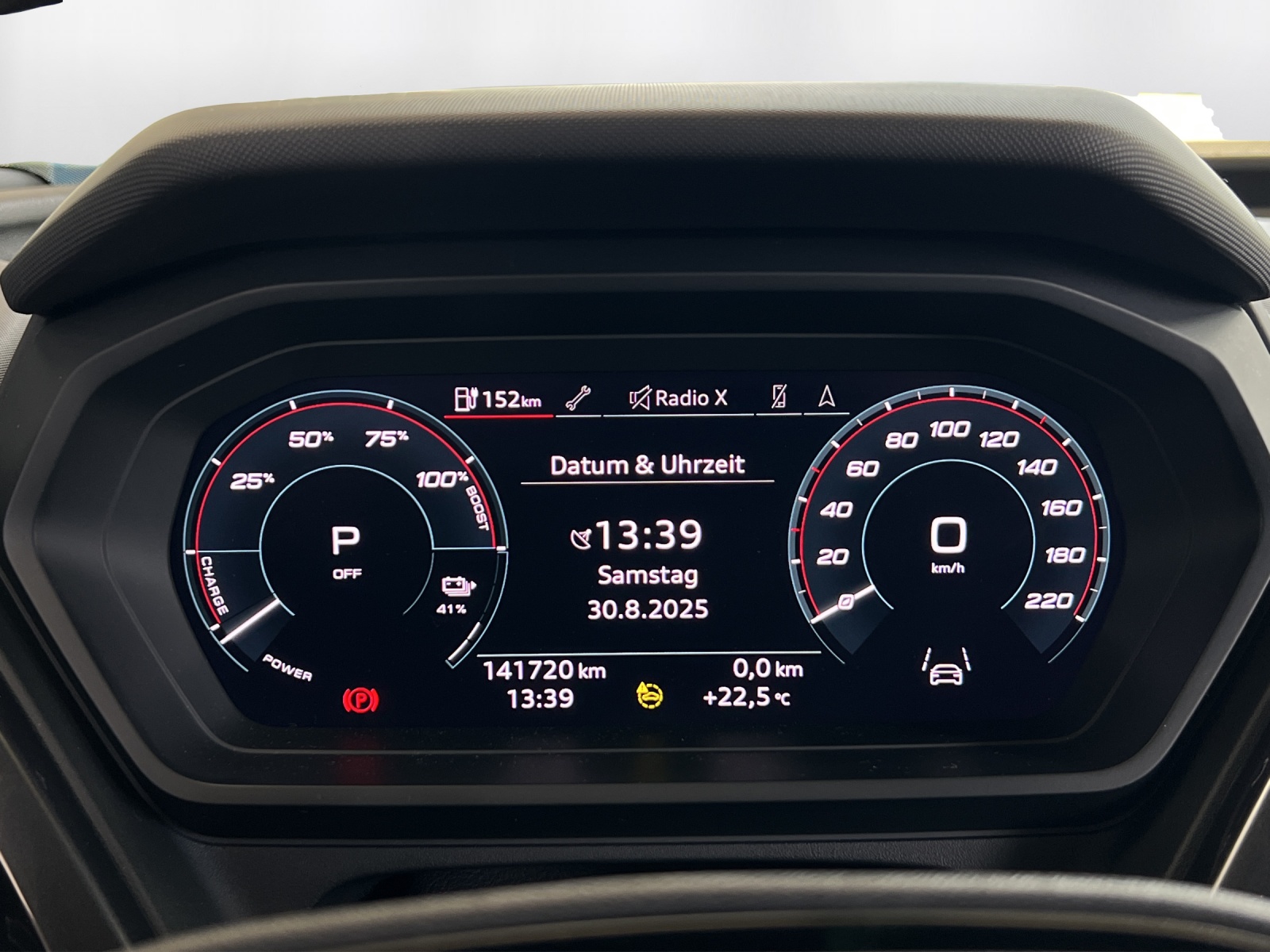 AUDI Q4 e-tron 50 quattro - 8