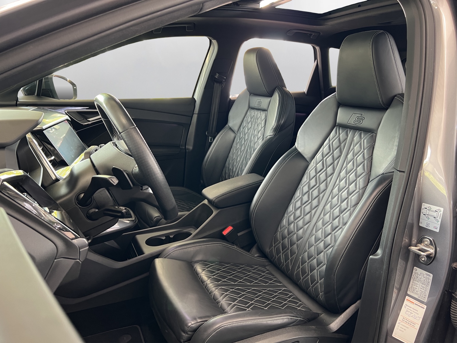 AUDI Q4 e-tron 50 quattro - 10