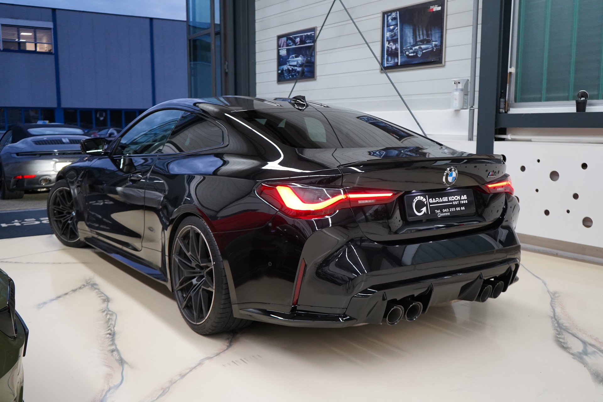 BMW M4 Coupé Competition M xDrive / M-Carbon Schalensitze ** - 5