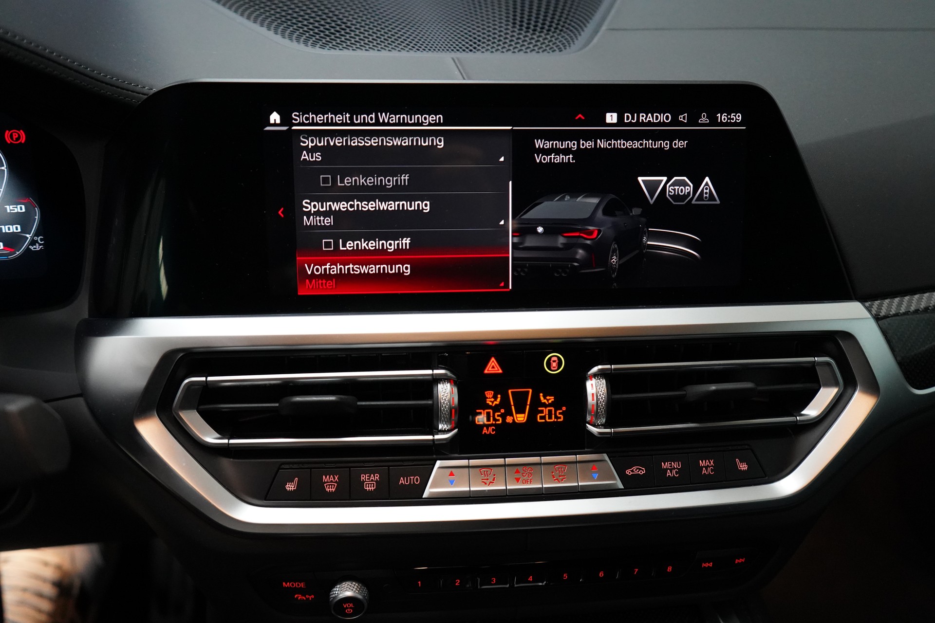 BMW M4 Coupé Competition M xDrive / M-Carbon Schalensitze ** - 24