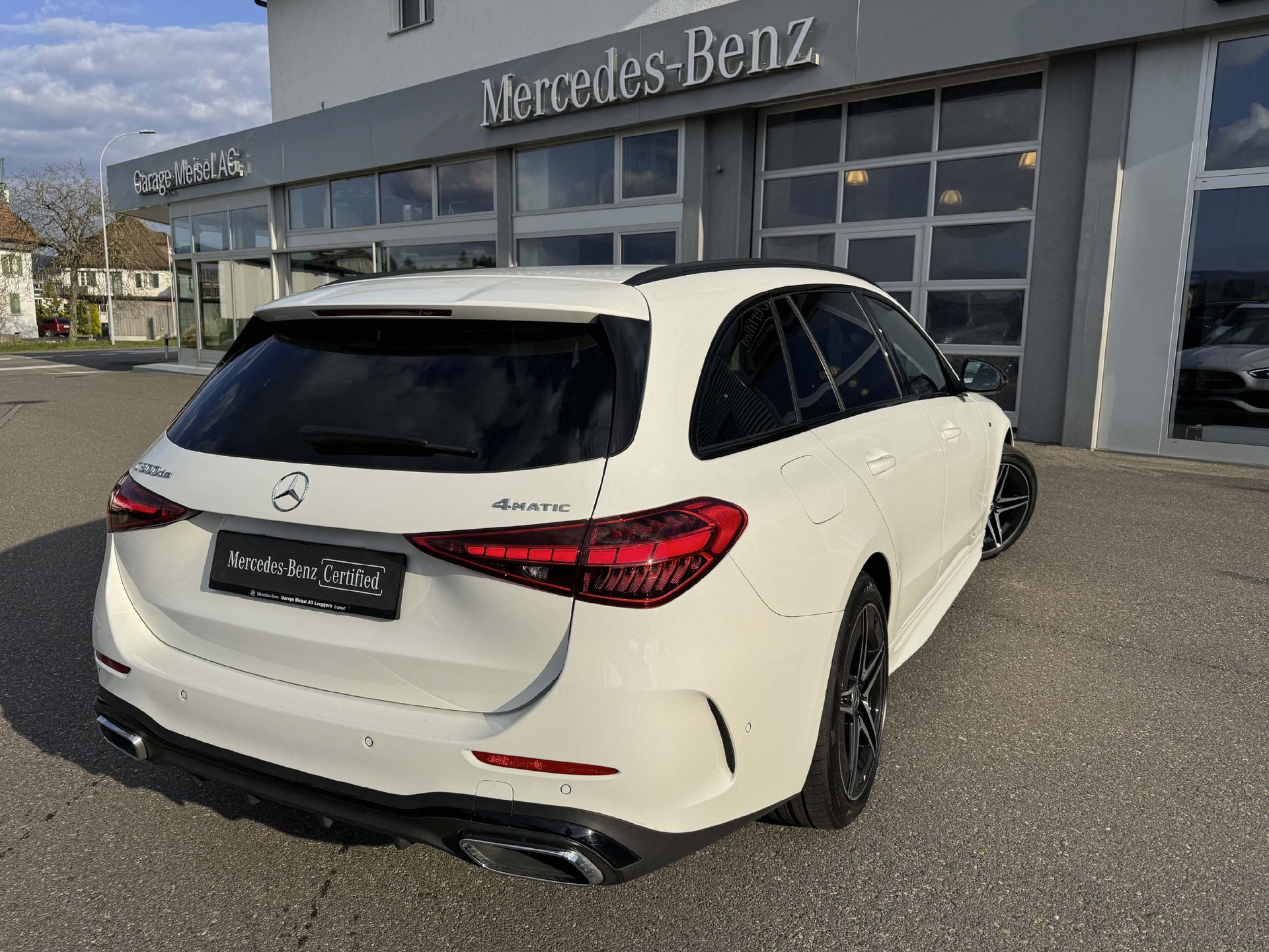 MERCEDES-BENZ C 300 de AMG-Line 4Matic Kombi - 4