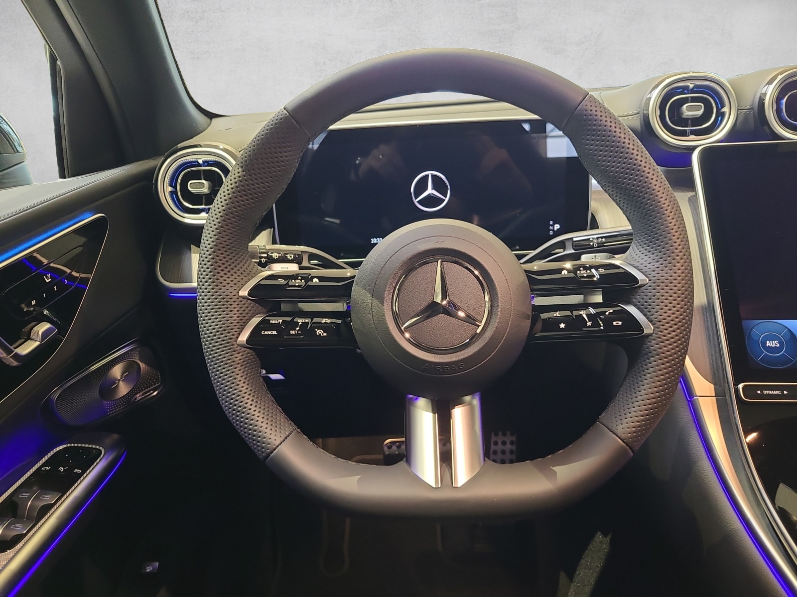 MERCEDES-BENZ GLC 220 d 4Matic 9G-Tronic - 13