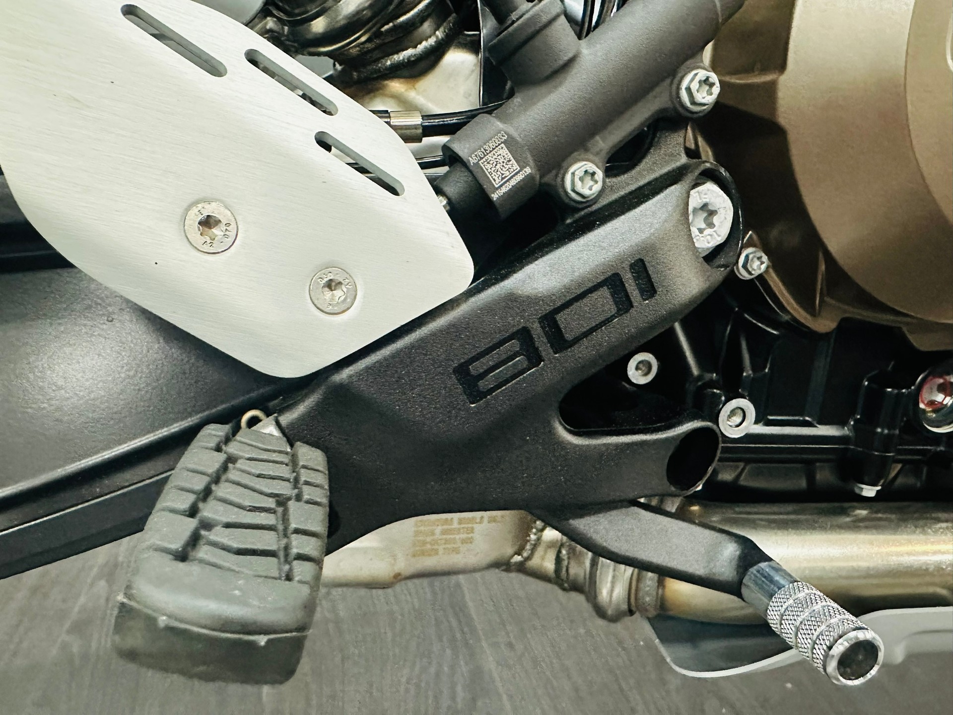 HUSQVARNA SVARTPILEN 801 - 12