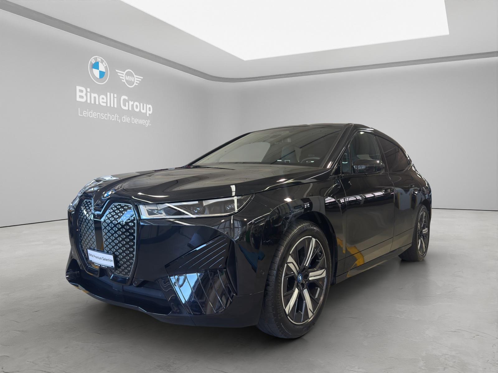 iX xDrive40
