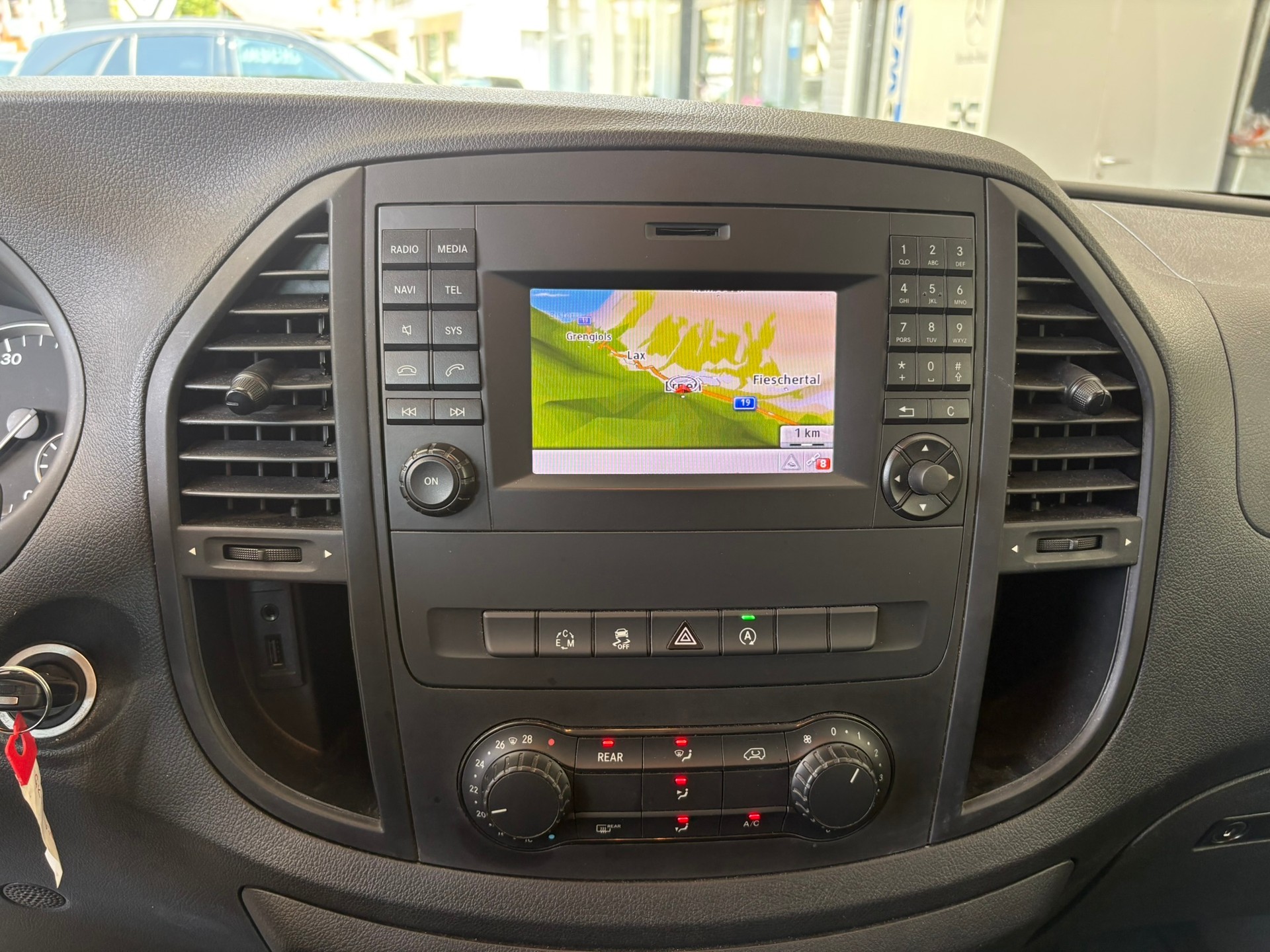 MERCEDES-BENZ Vito 116 BT Pro 4M A - 12