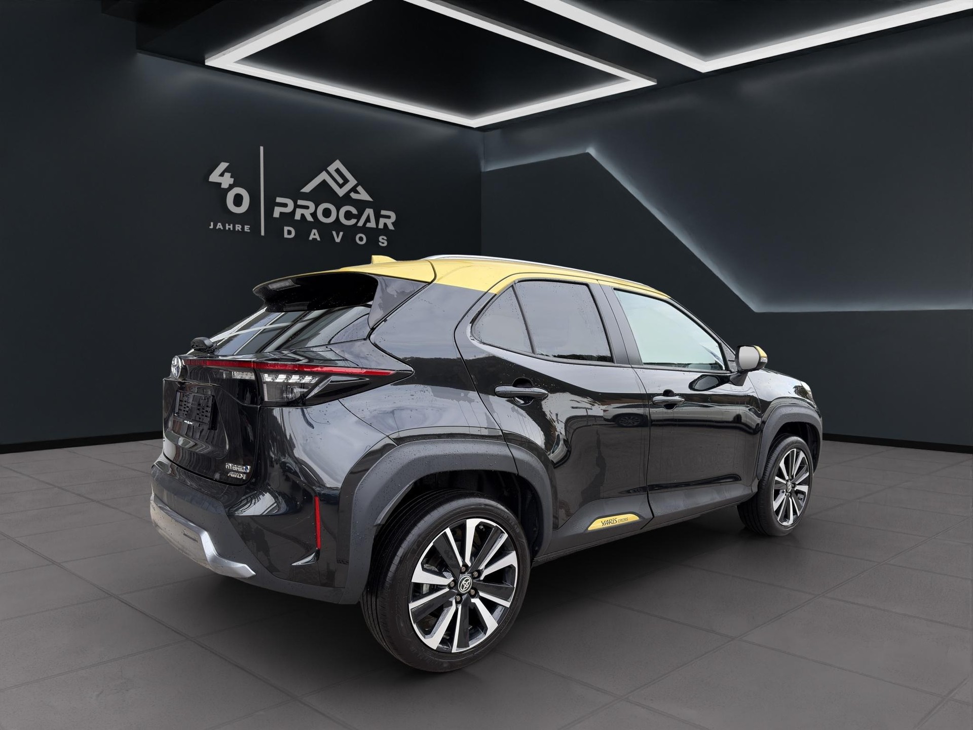 TOYOTA Yaris Cross 1.5 VVT-i HSD Premiere Edition AWD-i - 4