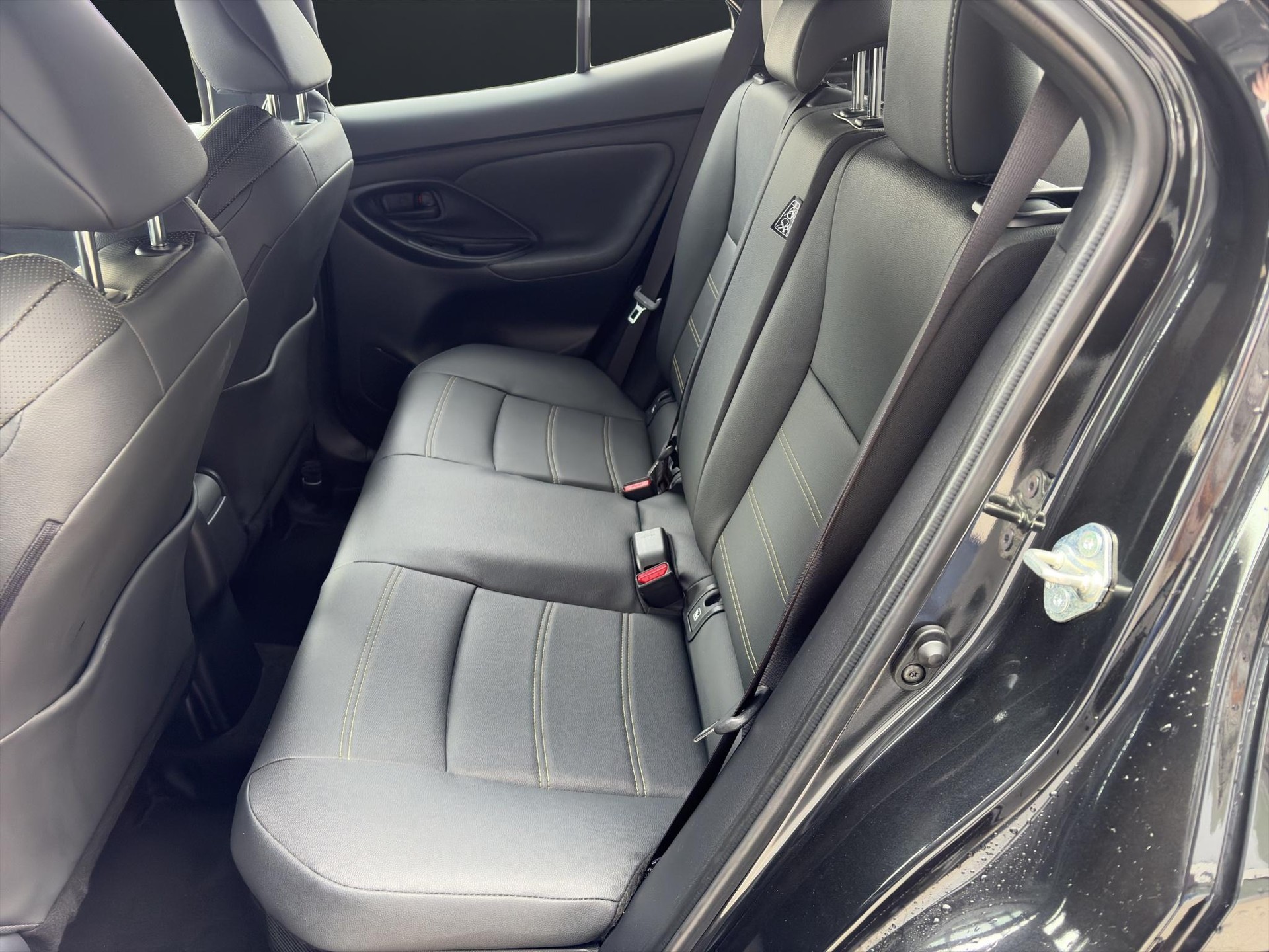 TOYOTA Yaris Cross 1.5 VVT-i HSD Premiere Edition AWD-i - 15