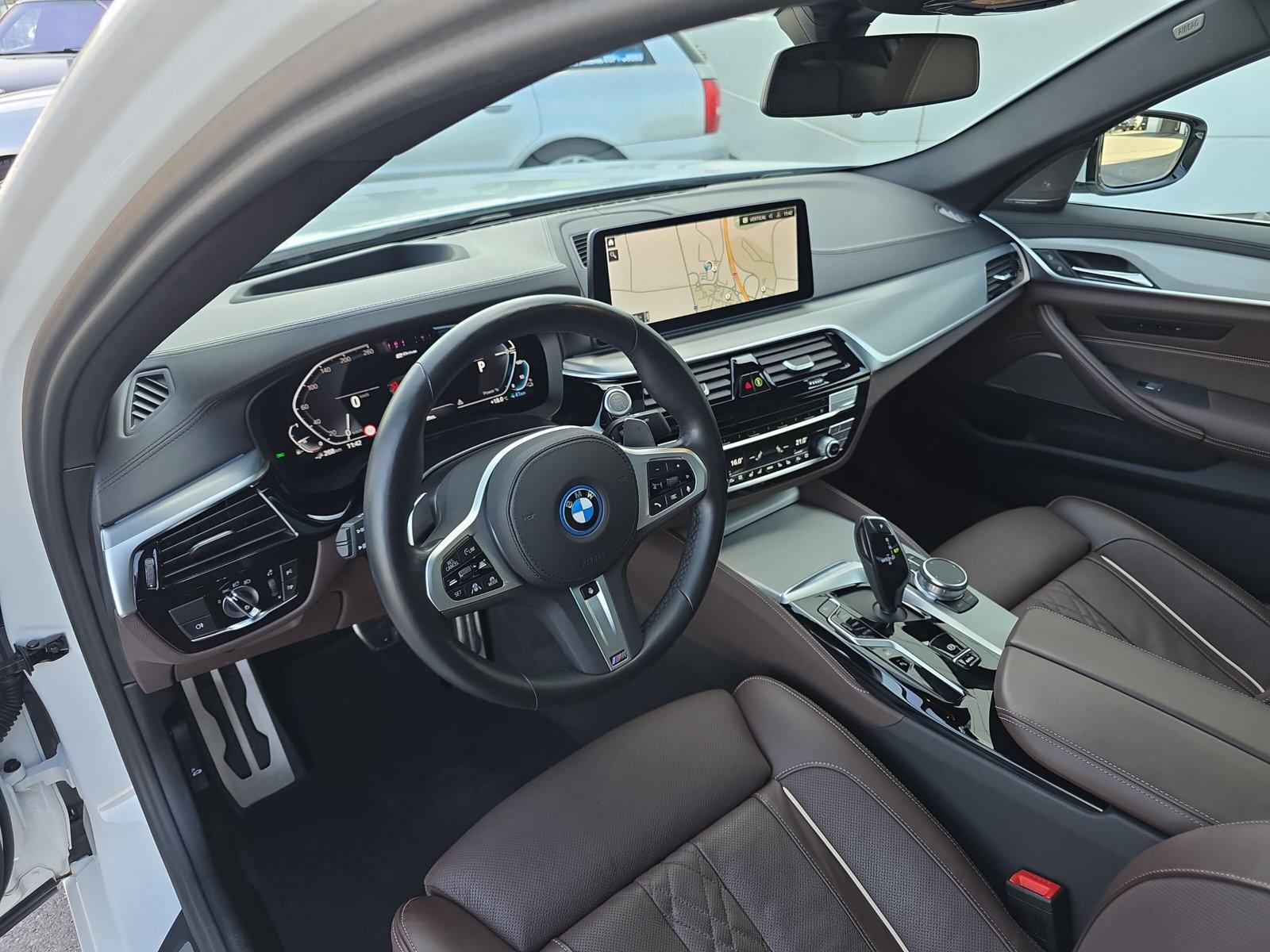 BMW 545e M Sport xDrive G30 (CH) AHK 2.0T - 23