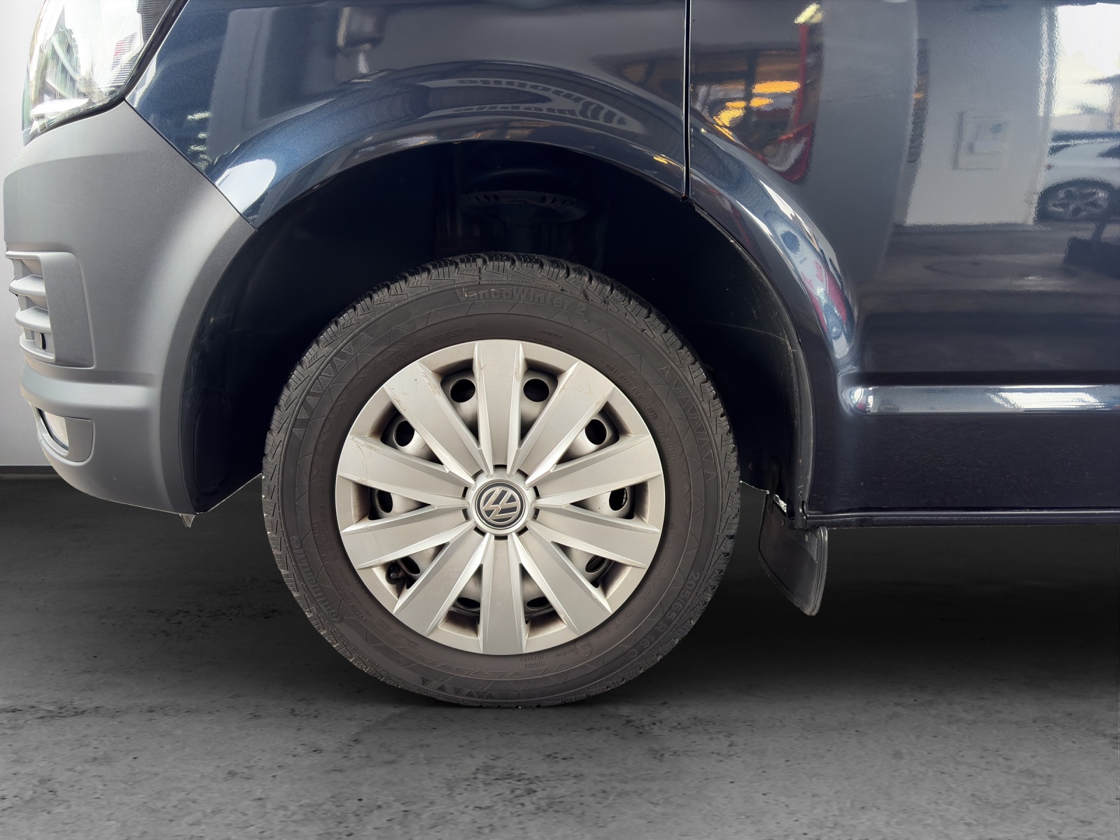 VW T6 Caravelle 2.0 TDI Trendline Liberty DSG LWB - 13