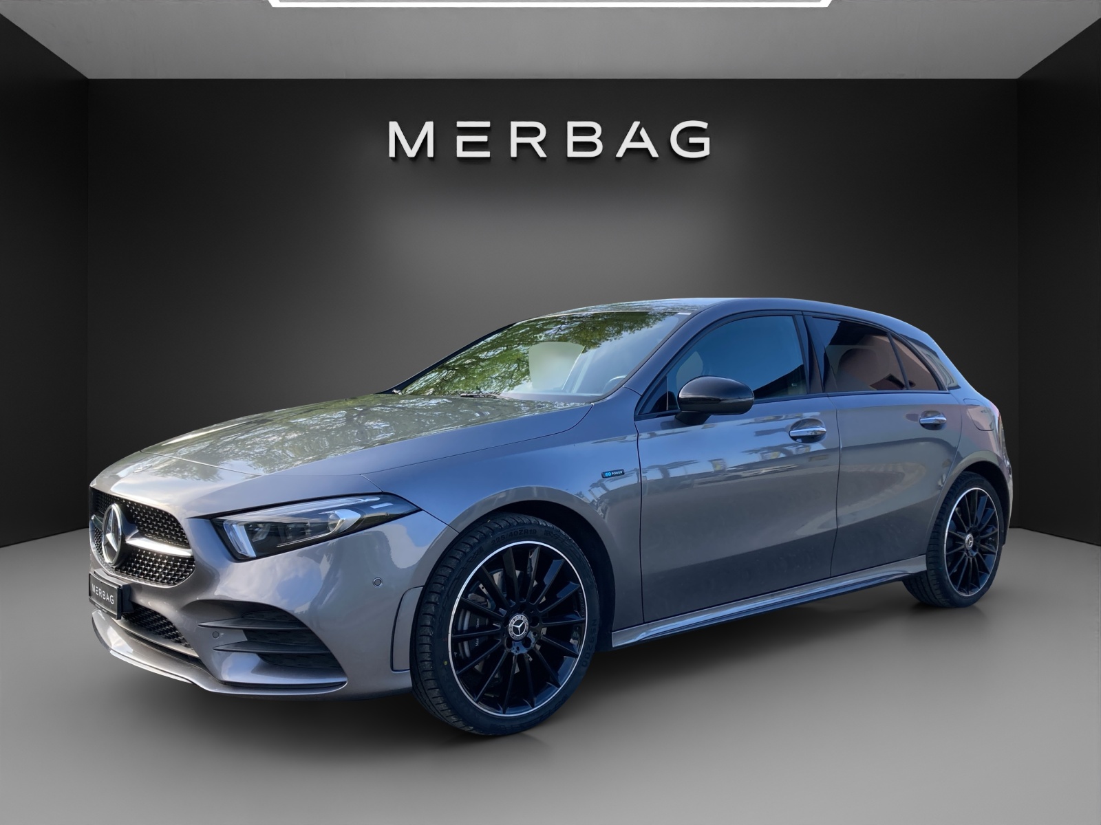 MERCEDES-BENZ A 250e AMG Line