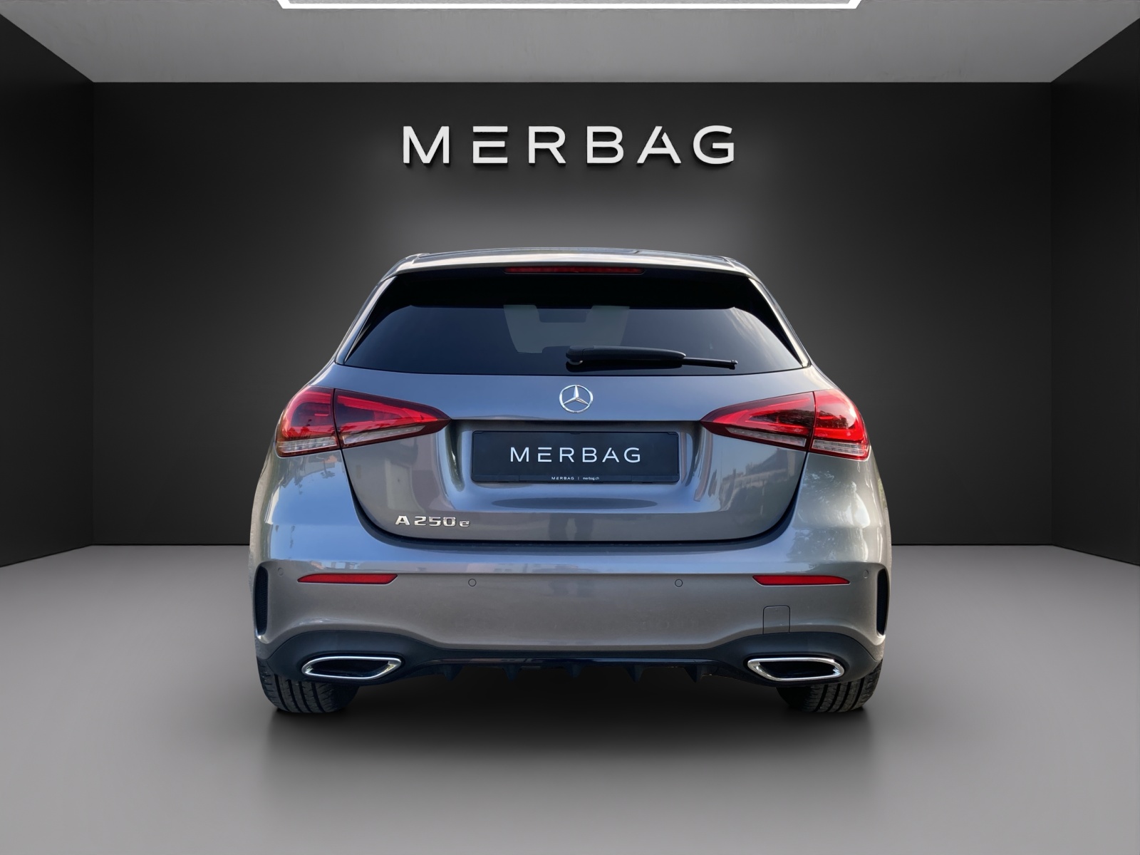 MERCEDES-BENZ A 250e AMG Line - 4