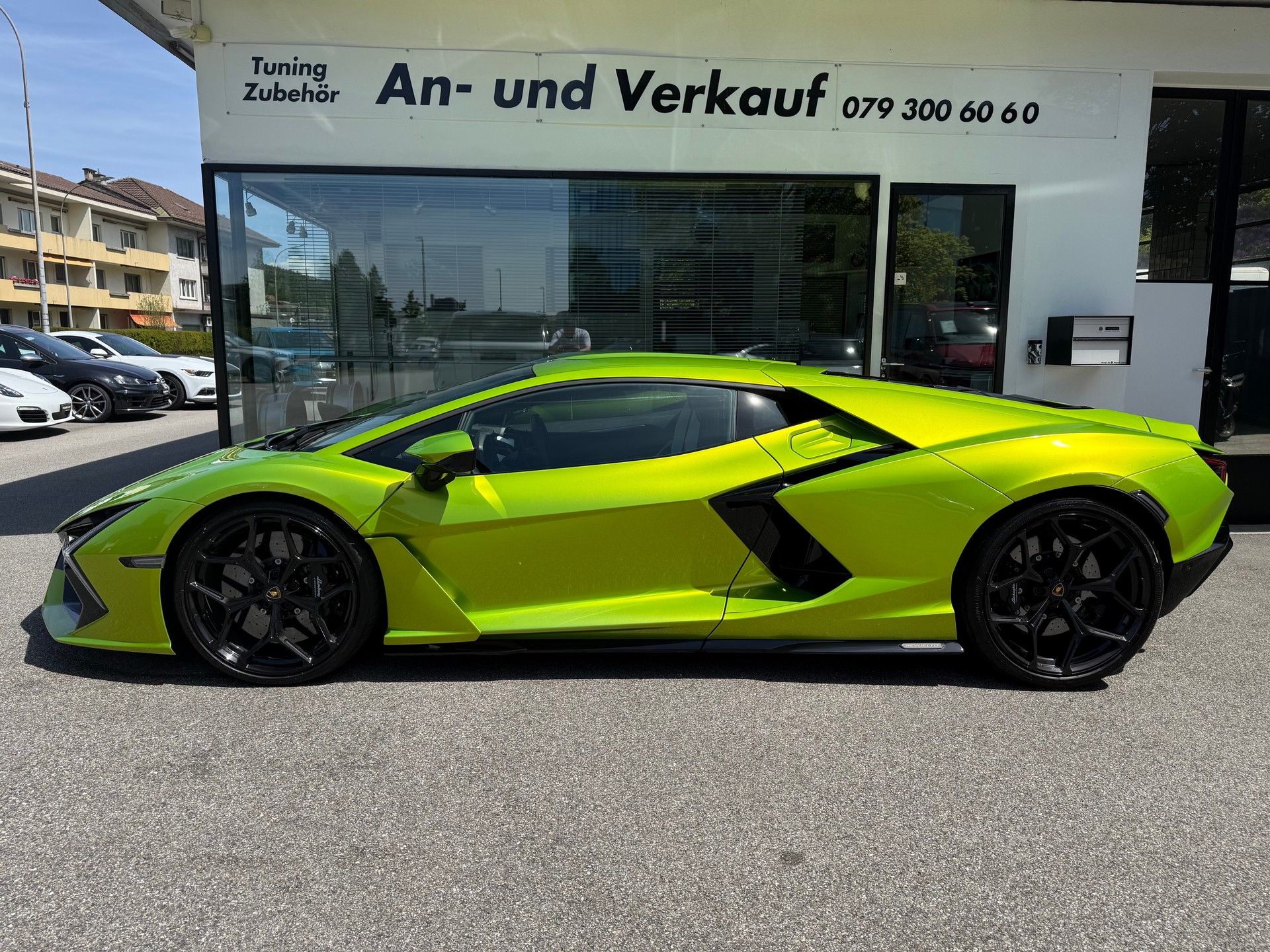 LAMBORGHINI Revuelto Verde Citrea - 11