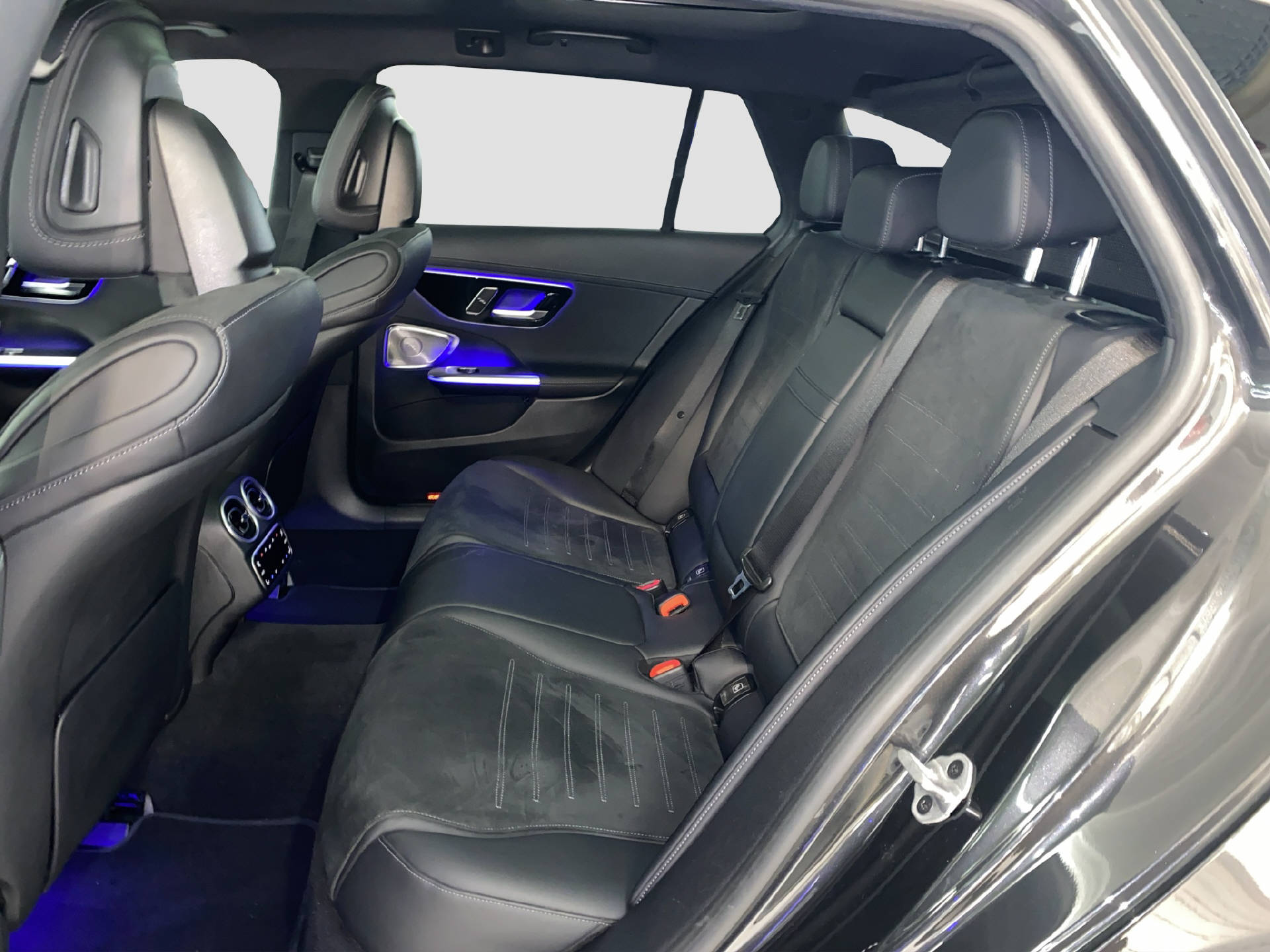 MERCEDES-BENZ C 220 d AMG Line Kombi - 12