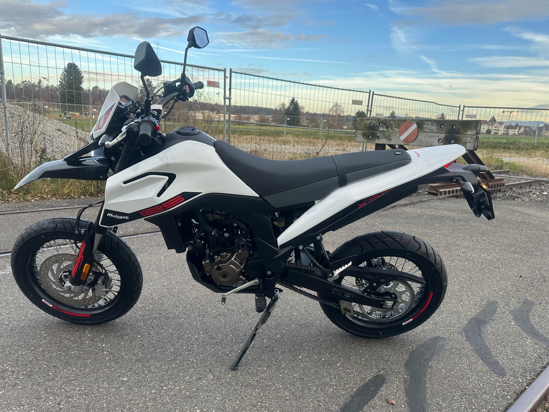 MALAGUTI XSM 125 ABS - 6