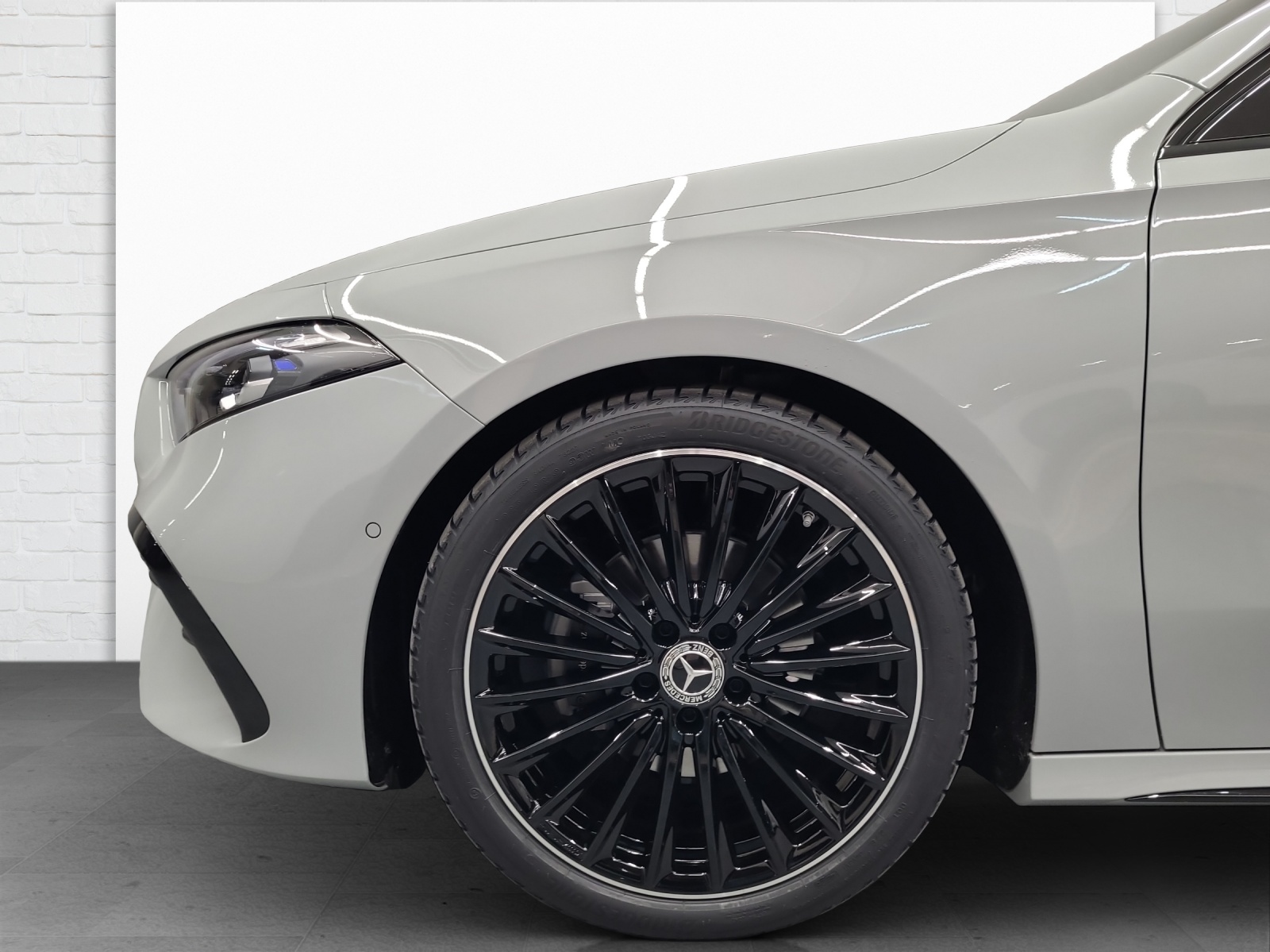 MERCEDES-BENZ A 200 AMG Line Night Star - 6