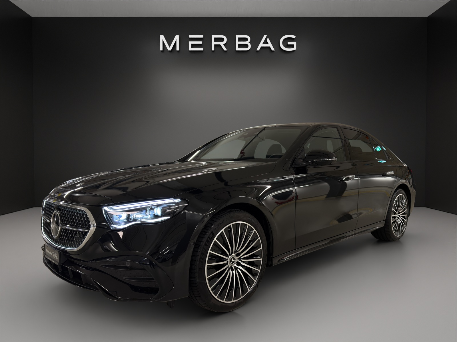 MERCEDES-BENZ E 400 e 4Matic AMG-Line 9G-Tronic - 3