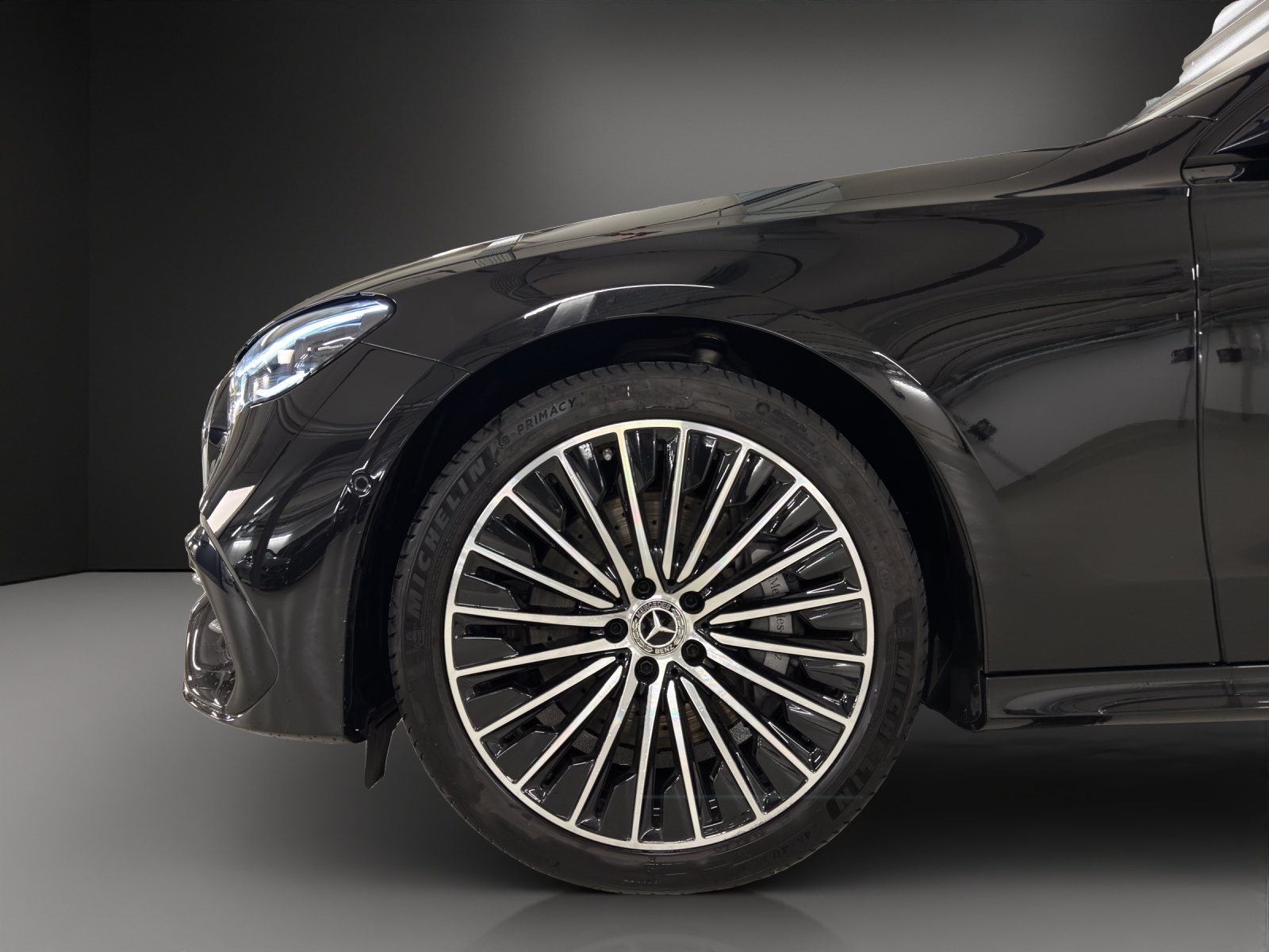 MERCEDES-BENZ E 400 e 4Matic AMG-Line 9G-Tronic - 9