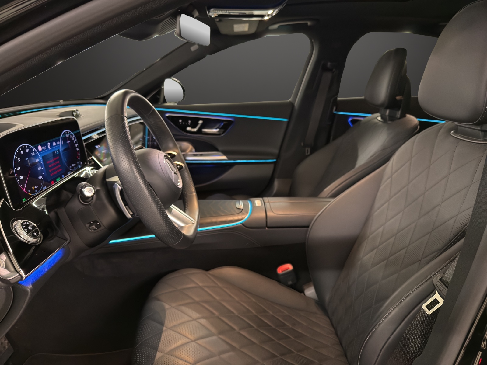 MERCEDES-BENZ E 400 e 4Matic AMG-Line 9G-Tronic - 12