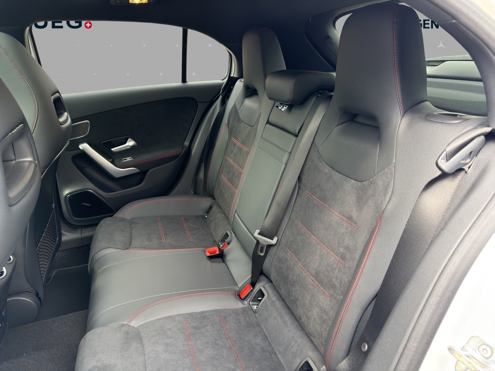 MERCEDES-BENZ A 200 Night Star 7G-DCT - 14