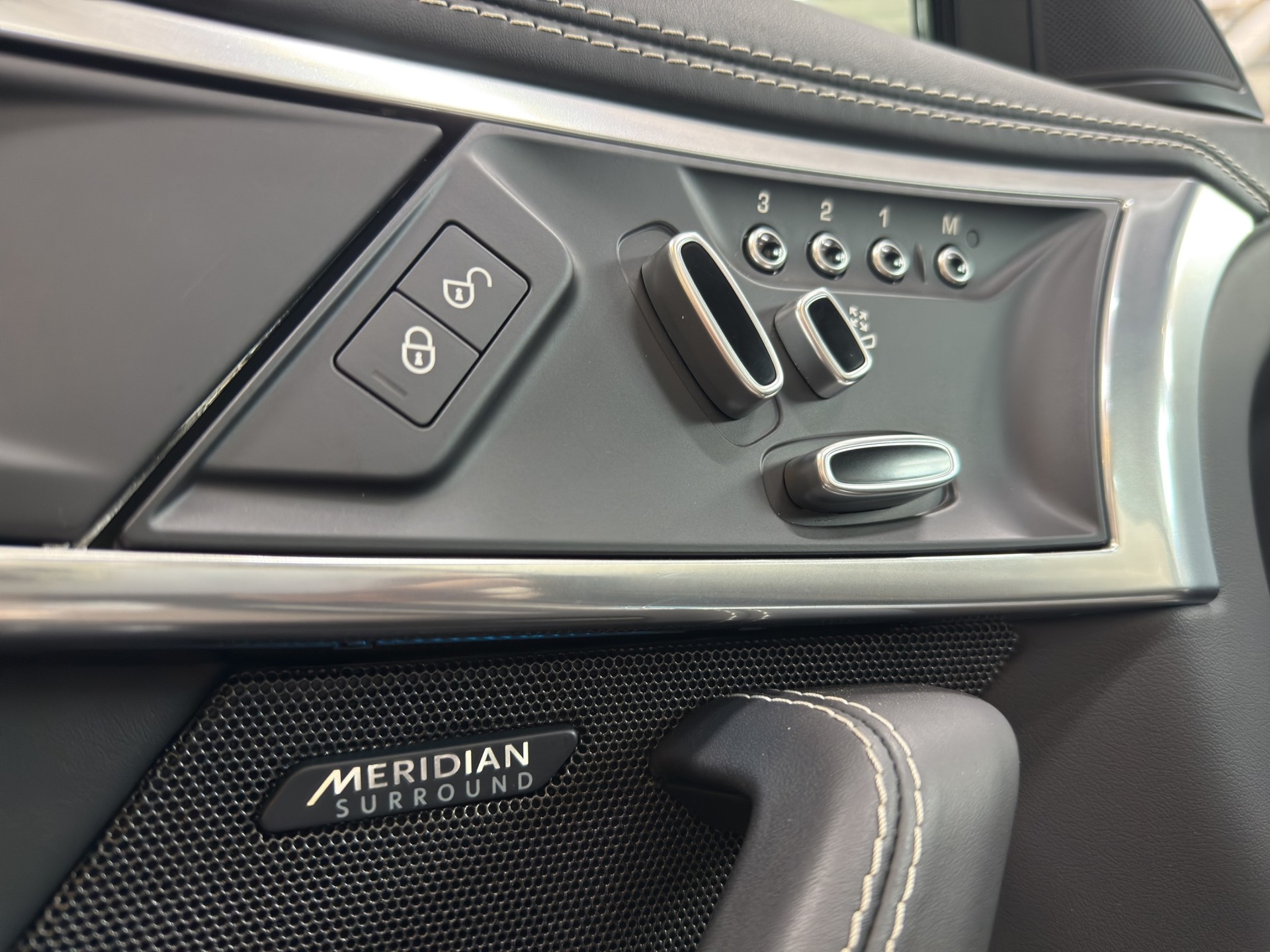JAGUAR F-Type Convertible 5.0 V8 S/C R AWD Automatik - 18