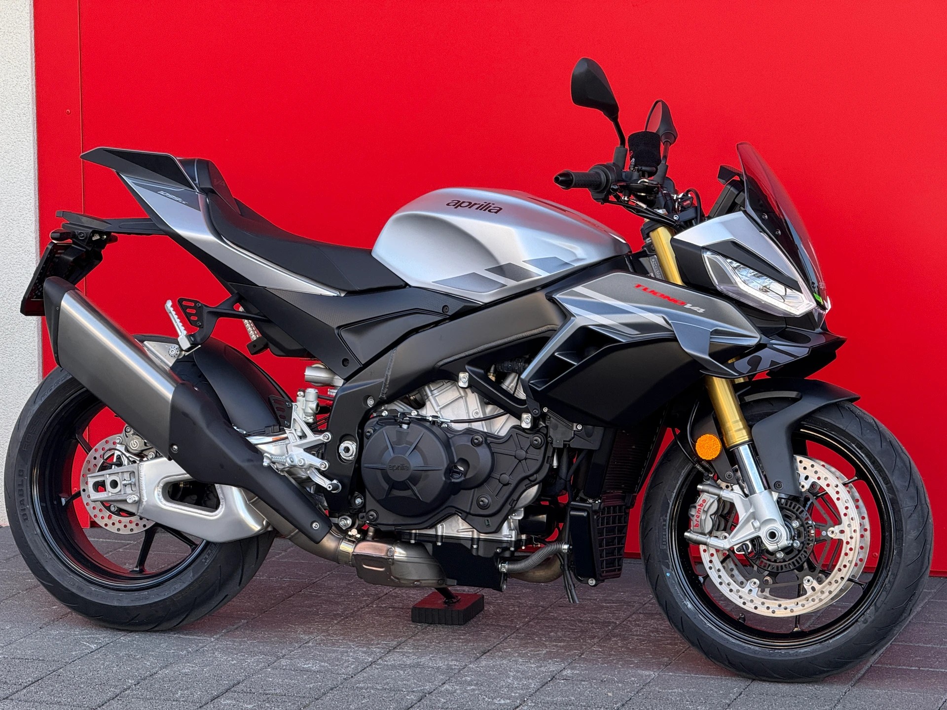 APRILIA Tuono V4 1100 - 7