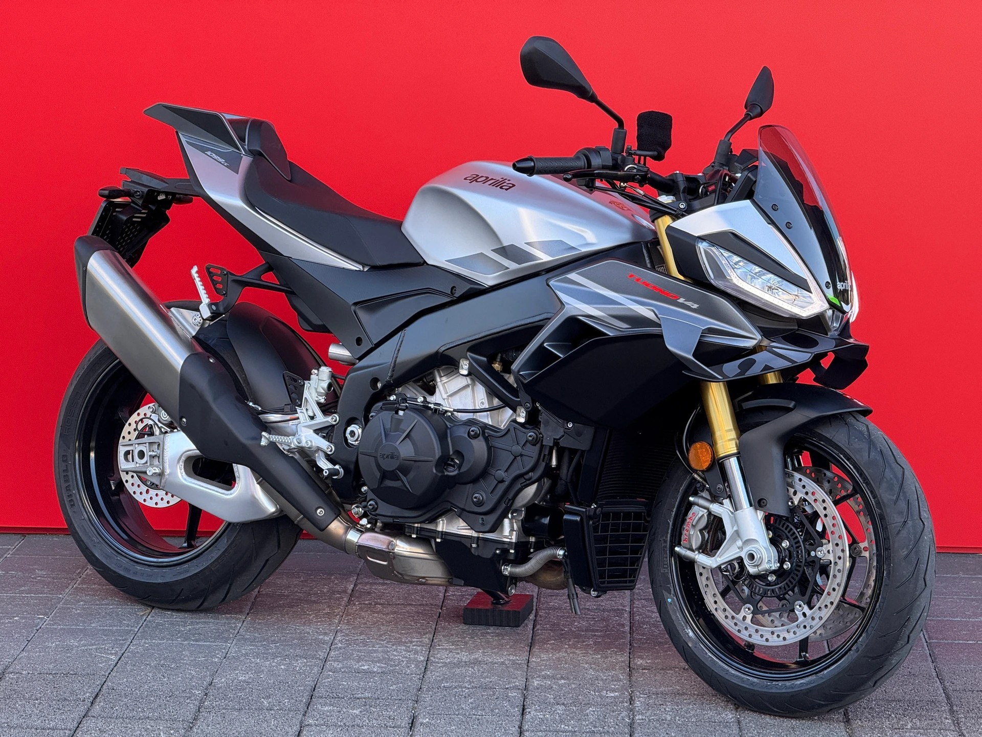 APRILIA Tuono V4 1100 - 13